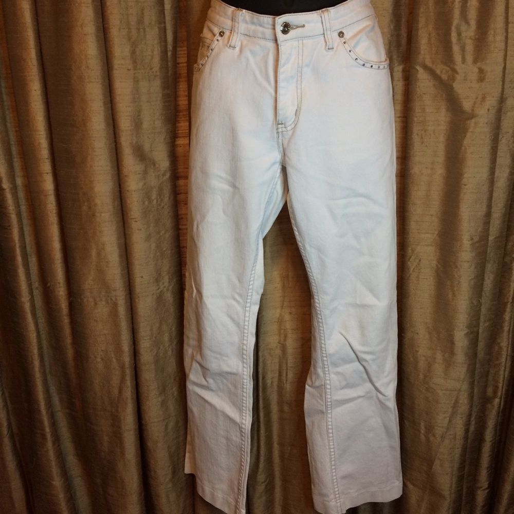 R.M. Williams The Bush Buttfitter Women's White Jeans. Size 32